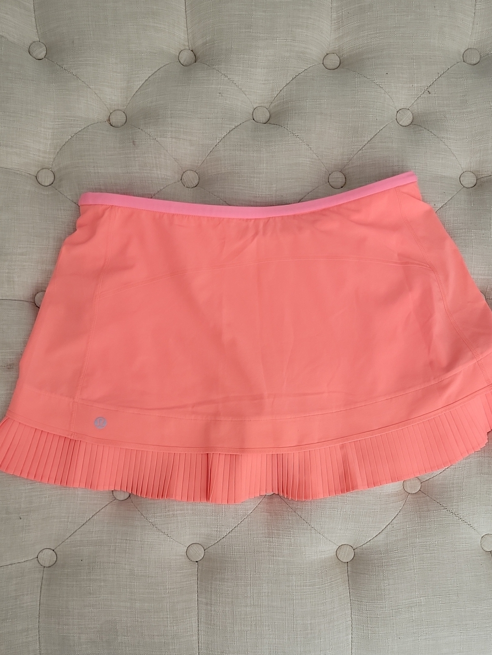 Lululemon city sky run tennis skirt bright coral tennis skort sz 8 EUC